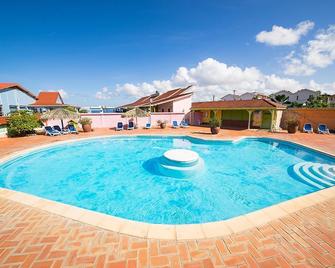 Hôtel Bambou & Spa - לה טרואה אילט - בריכה