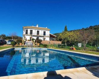 Huerta Carrión, Finca en El Pedroso - El Pedroso - Piscina