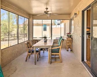 Game Room and Mtn Views Lake Havasu Escape! - Lake Havasu City - Dining room
