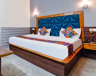 Fabhotel Kk Residency - Dehradun - Habitación