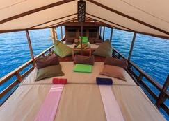 Komodo Cruise Boat - Labuan Bajo - Pool