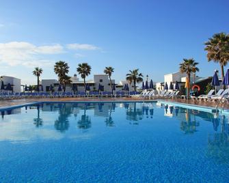 Vik Club Coral Beach - Playa Blanca - Edificio