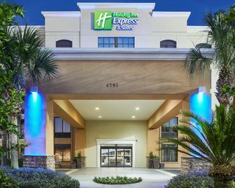 هوليداي إن إكسبرس آند سويتس جاكسونفيل س - ميد ستر ٔوريا باي آيتش جي - جاكسونفيل (فلوريدا) - مبنى