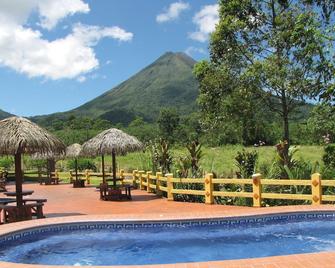 Hotel La Pradera del Arenal - La Fortuna - Pool