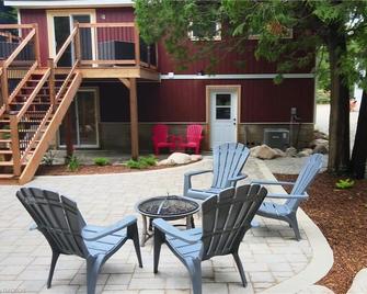Paradise! Steps from Lake Huron - Saugeen Shores - Patio