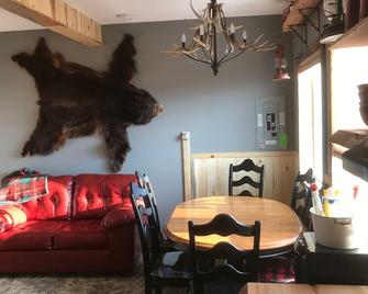 Cozy 'tiny home' Cabin with amazing views - Mountain View - Dining room