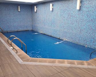 Hotel Diego de Almagro Curico - Curicó - Pool