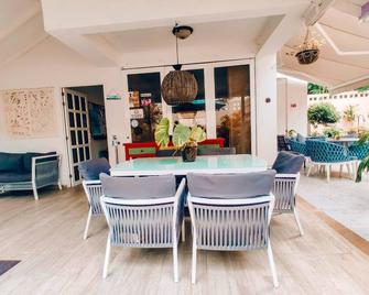 Summer House Inn San Andres - San Andrés - Comedor