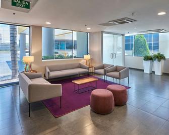 City Express by Marriott San Luis Potosí Zona Industrial - סן לואיס פוטוסי - לובי