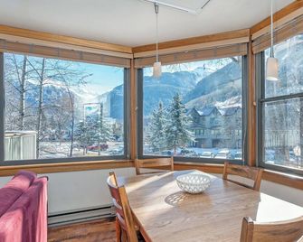 Plunge A by Avantstay Stunning Views & A Block From Lift #7 - Telluride - Balcón