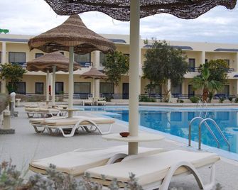 Cataract Resort & Aqua Park Naama Bay - Sharm el-Sheij - Piscina