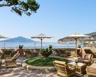 Grand Hotel Ambasciatori - Sorrento - Patio