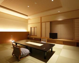 Tsukino Sumika Atami Juraku Hotel - Atami - Spisestue