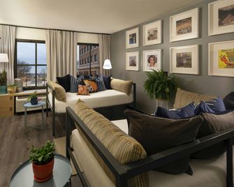 Moxy Memphis Downtown - Memphis - Living room