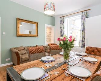 Gairnlea House - Ballater - Dining room