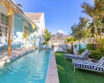 Amina Boutique Hotel - קייפ טאון - בריכה