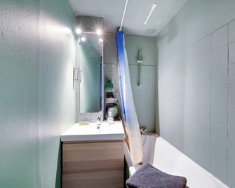 Appartement charmant à Troyes avec cour intérieure clôturée - 50 m² - Troyes - Baño
