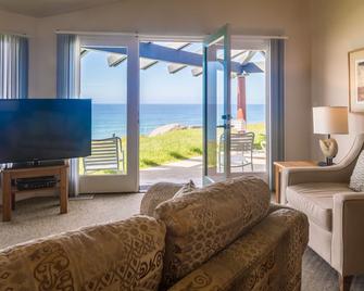 Wave Crest Resort - Del Mar - Living room