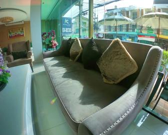 Klongrien Boutique Hotel - Hat Yai - Sala de estar