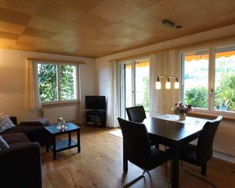 Chalet Alouette - Aeschi bei Spiez - Dining room