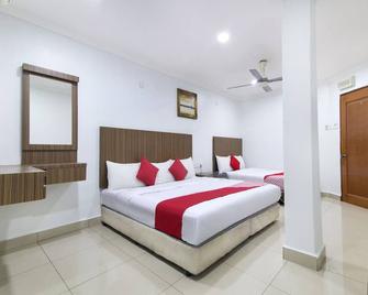 OYO 90623 Thank Q Inn 3 - Kota Bahru - Schlafzimmer