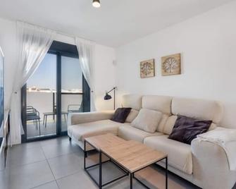 Nerea Rota free parking by Staycare - Rota - Pokój dzienny