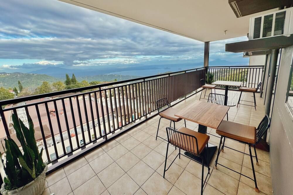 10f Tagaytay 2br Huge Balcony W/ Taal View Netflix - تاجايتاى - شرفة