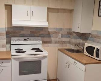 Small and cozy basement suite - Regina