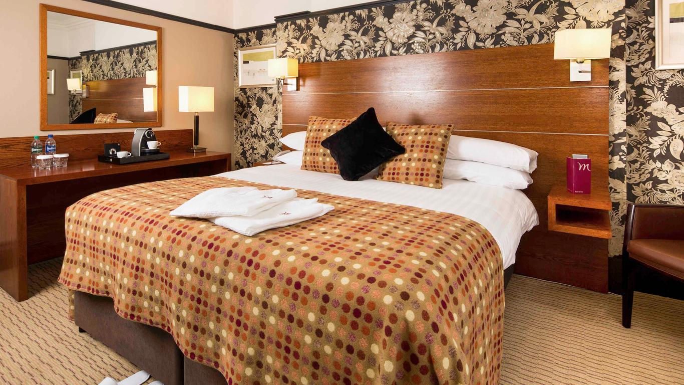 Mercure York Fairfield Manor Hotel