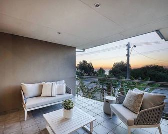 Bayside 4 bed in Sandringham w Spa and Sunset Views - Melbourne - Balcony