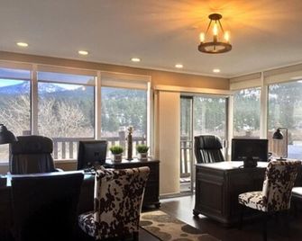 Alpine Trail Ridge Inn - Estes Park - Lobby
