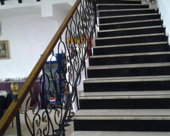 Sophia Hotel - Dar Es Salaam - Stairs