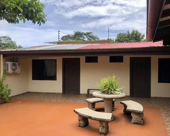 Casitas de la Paz - Coco