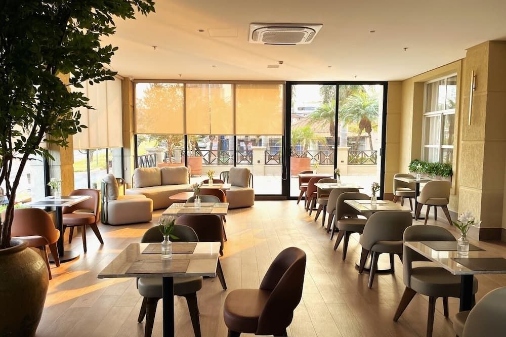 أراوكاريا بلازا - ريبييراو برتو - مطعم