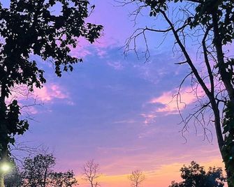 The Golden Woods Resort - Pachmarhi - Uteplats