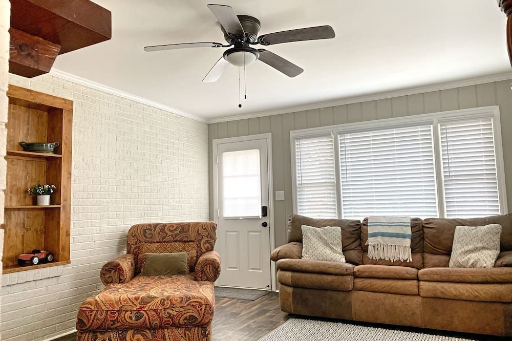 Quiet home in the Kernersville near Winston Salem, Greensboro, High Point - Kernersville - Sala de estar