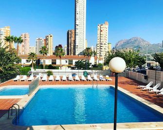 Luxmar Apartaments By MC - Benidorm - Pool