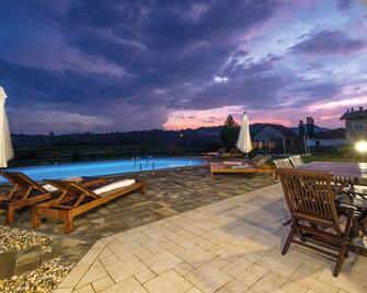 Nice Home in Krasic With Sauna, Wifi and Outdoor Swimming Pool - Kostanjevac - Piscina