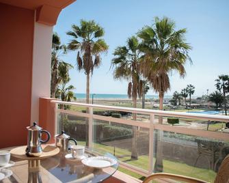 Offer In The Month Of September Apartment In The First Line Of The Beach - Vera - Balkon
