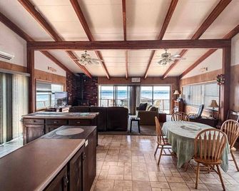 Sunset Haven Cottage - Aurora