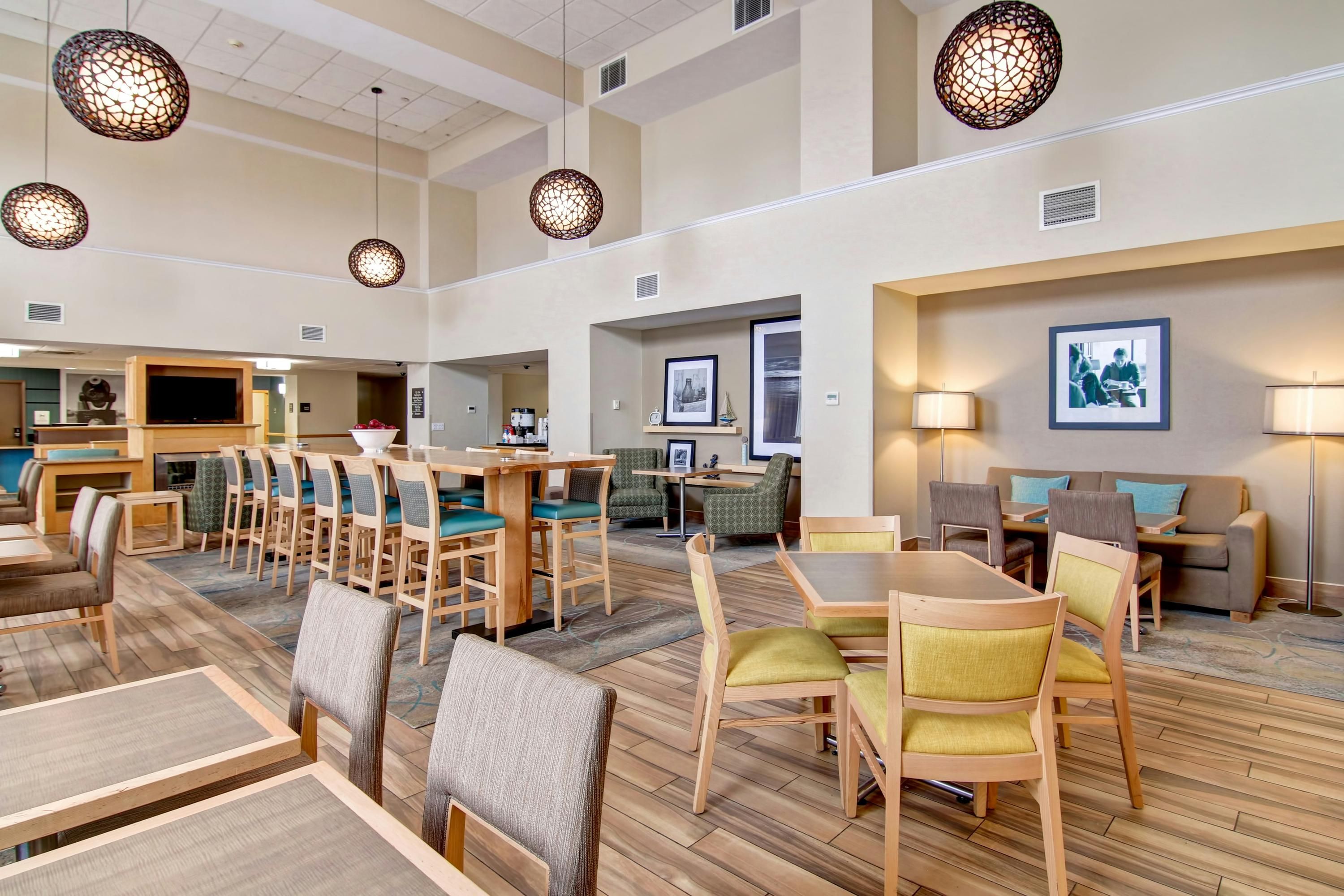 Hampton Inn & Suites by Hilton Saint John - סנט ג'ון - מסעדה