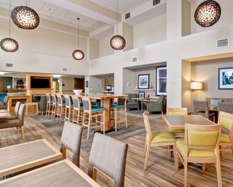 Hampton Inn & Suites by Hilton Saint John - Saint-Jean - Restaurant