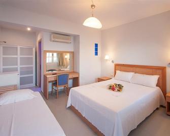 Vassilias Beach Hotel - Katsaros - Спальня
