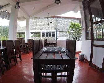 Adams Peak Inn - Maskeliya - Restaurante