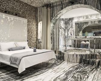 Calilo - Magganari - חדר שינה