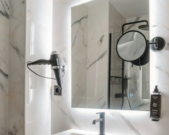 Limehome Benidorm Calle Mayor - Benidorm - Baño