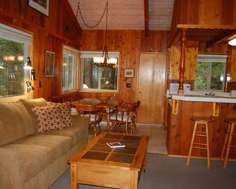 30A Dunnings Retreat - North Wawona - Soggiorno