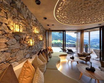 Aktivhotel Alpendorf - Sankt Johann im Pongau - סלון