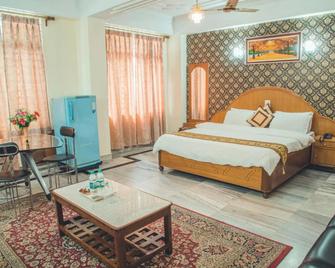 Hotel Priya Palace - Guwahati - Habitación