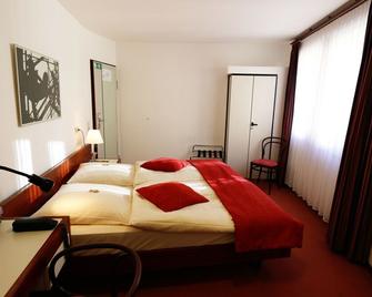 Atelier Hotel Essen-City - Essen - Slaapkamer